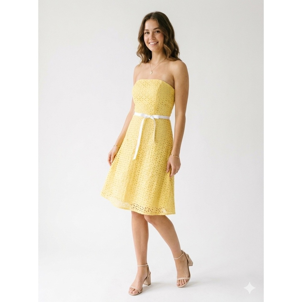 Laundry by Shelli Segal Eyelet Dress Women 2 Yellow Strapless Lace Summer Garden
